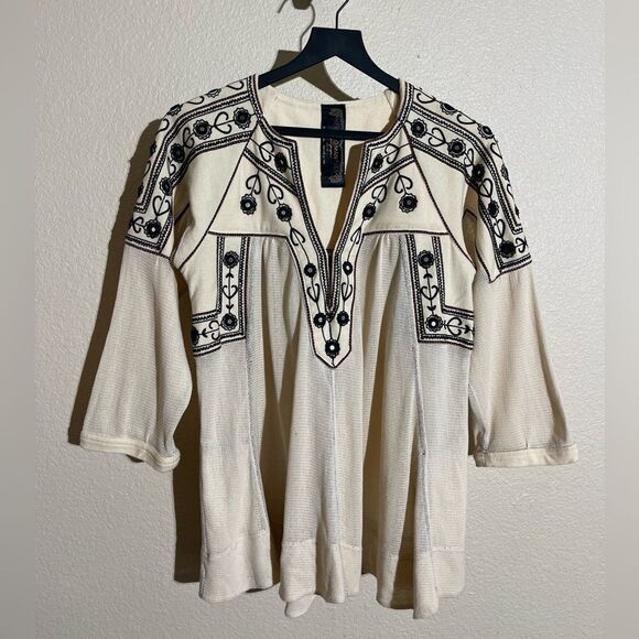 Sold - Picture 2 of 4